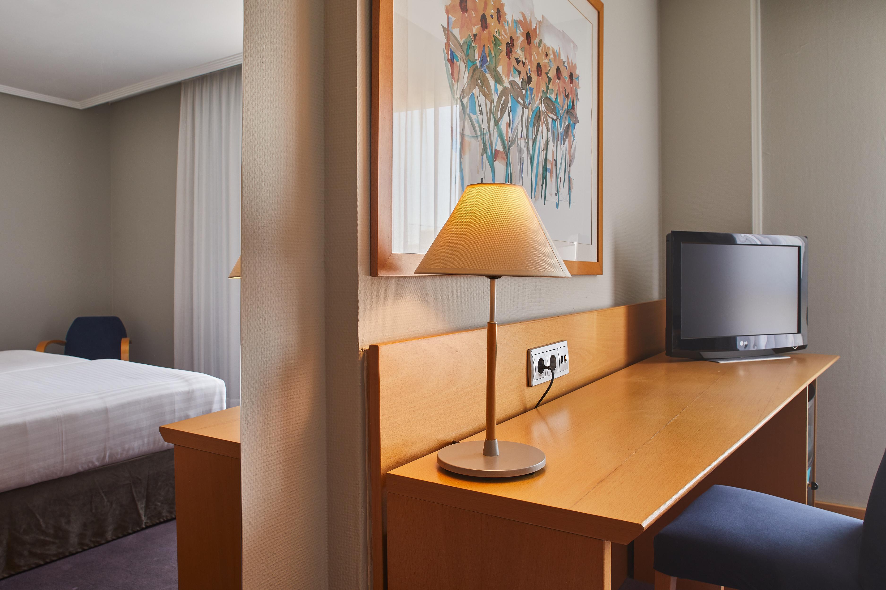 Silken Alfonso X Hotel Ciudad Real Ngoại thất bức ảnh