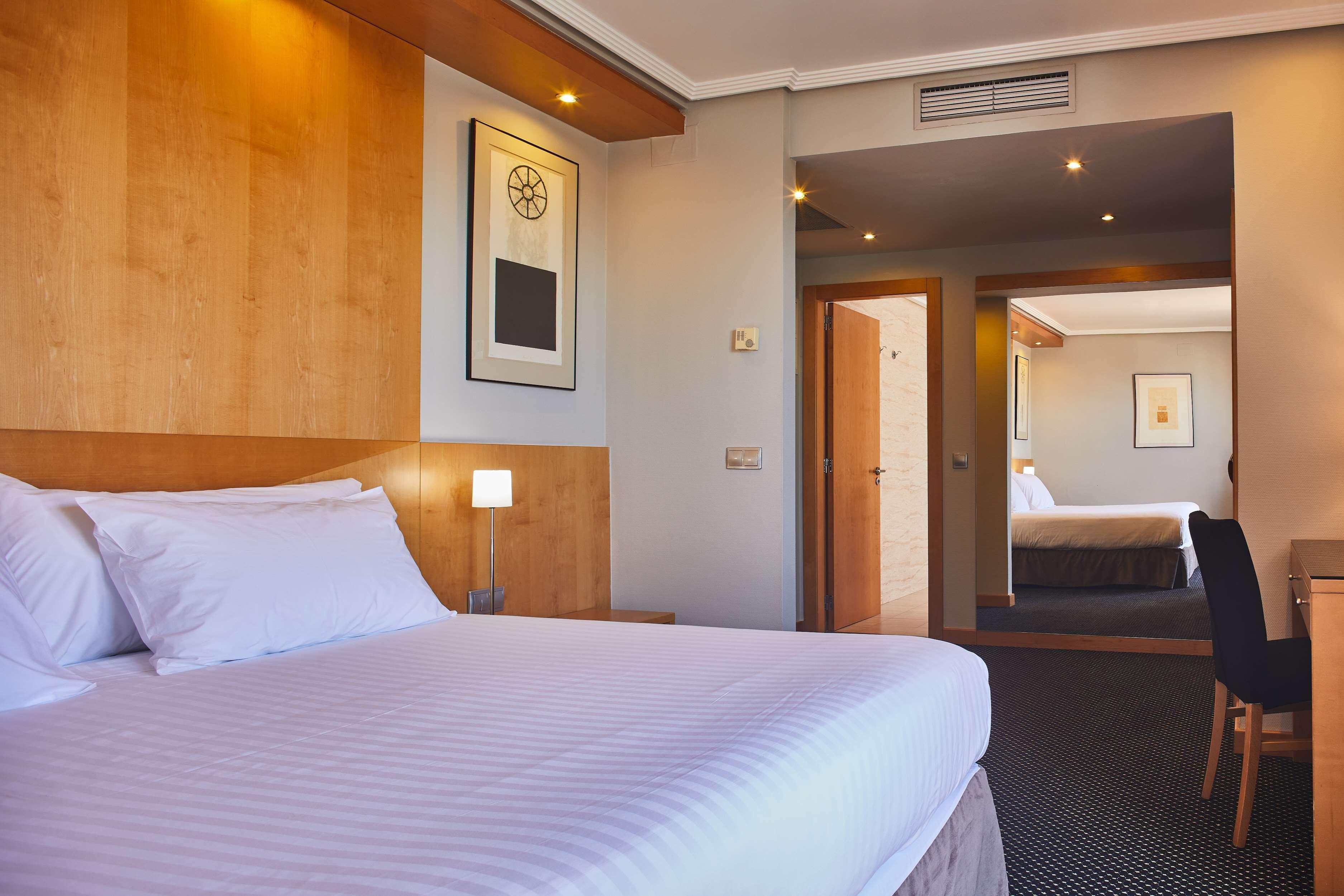 Silken Alfonso X Hotel Ciudad Real Ngoại thất bức ảnh