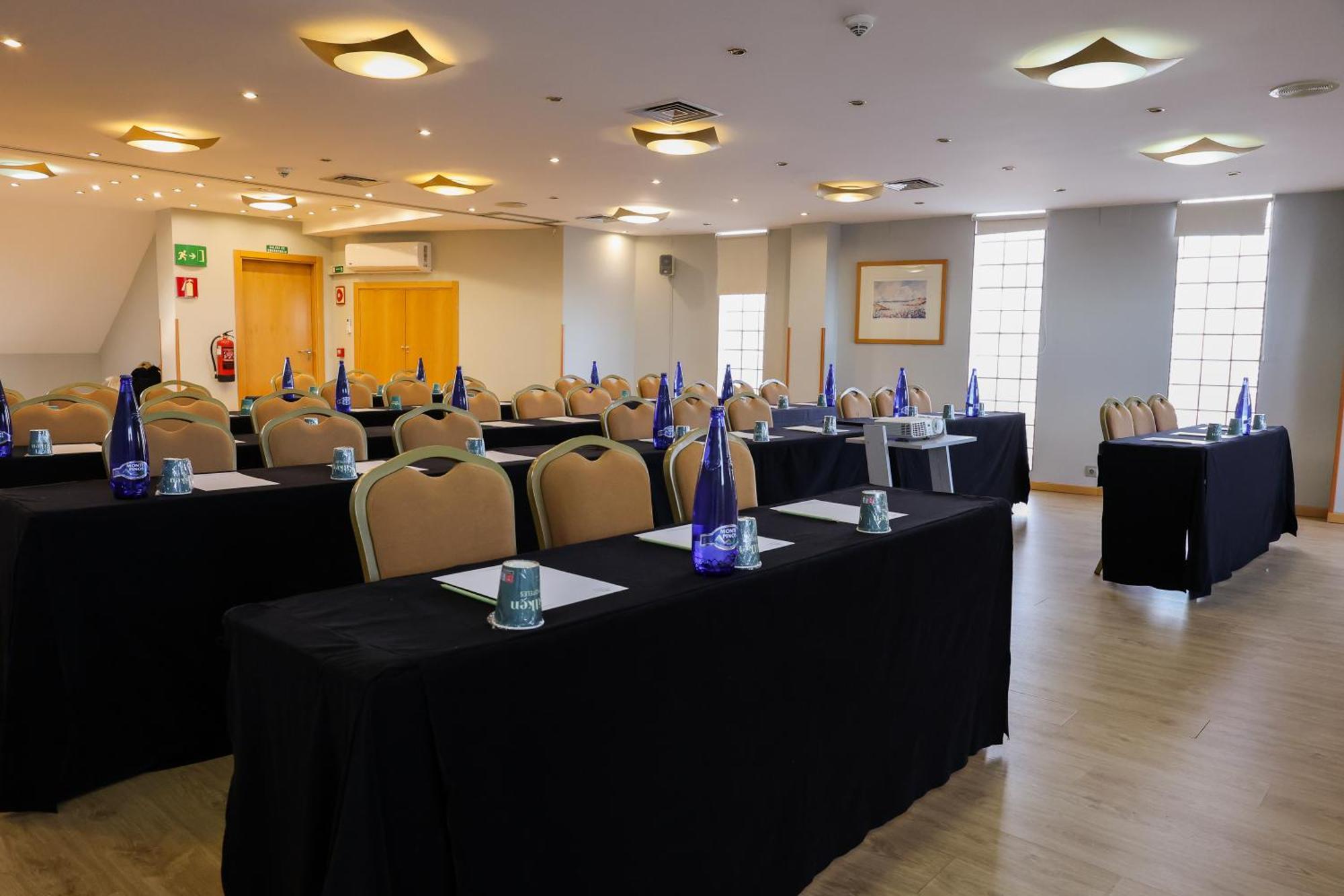 Silken Alfonso X Hotel Ciudad Real Ngoại thất bức ảnh
