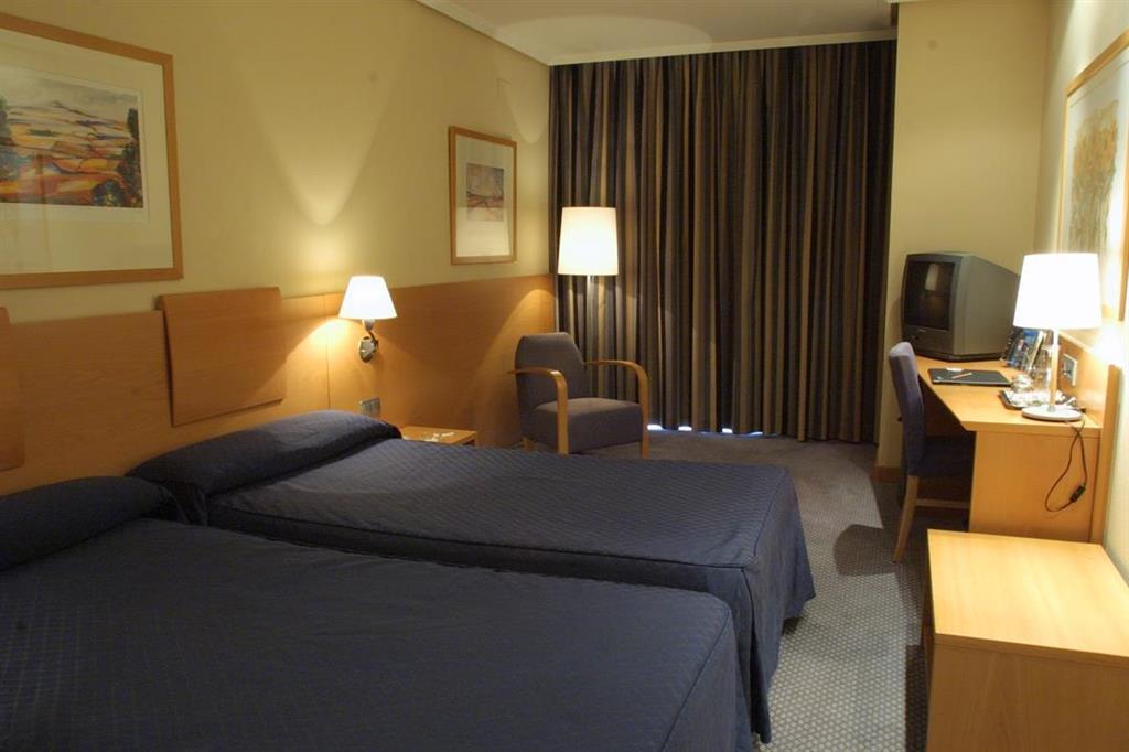 Silken Alfonso X Hotel Ciudad Real Ngoại thất bức ảnh